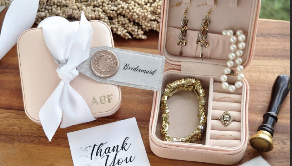 The Ultimate Guide to Choosing the Perfect Maid of Honor Gift and How to Pop the Question